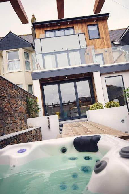 George24 - Spectacular, 5 Minutes To The Holiday home Newquay (Cornwall)